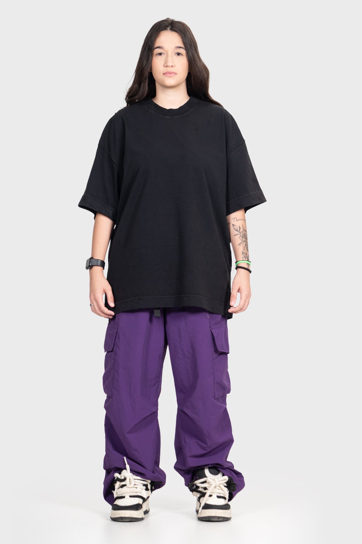 Camiseta Oversized Ample Básica | Preta Brand Liso - Imagem 6