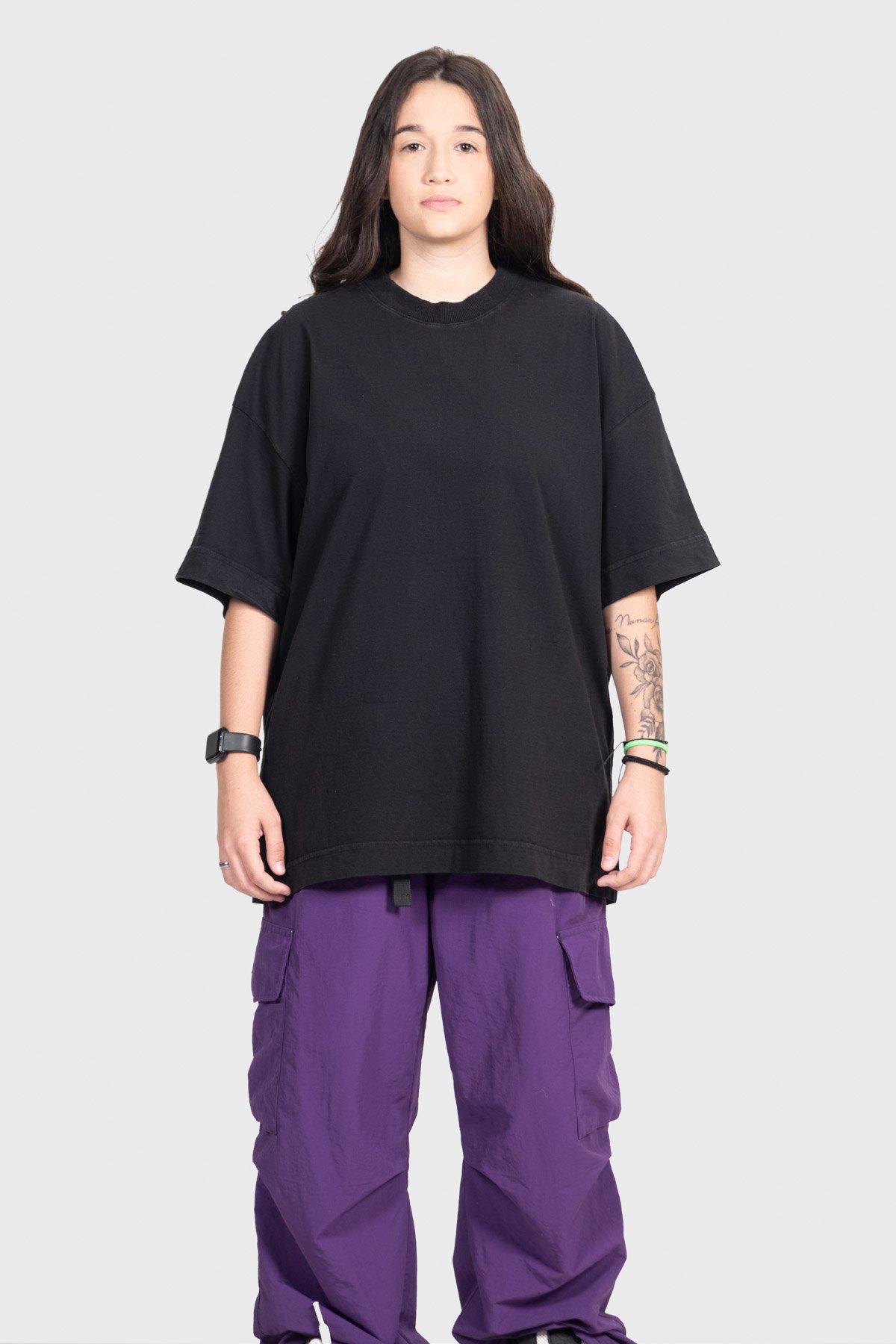 Camiseta Oversized Ample Básica | Preta Brand Liso - Imagem 10
