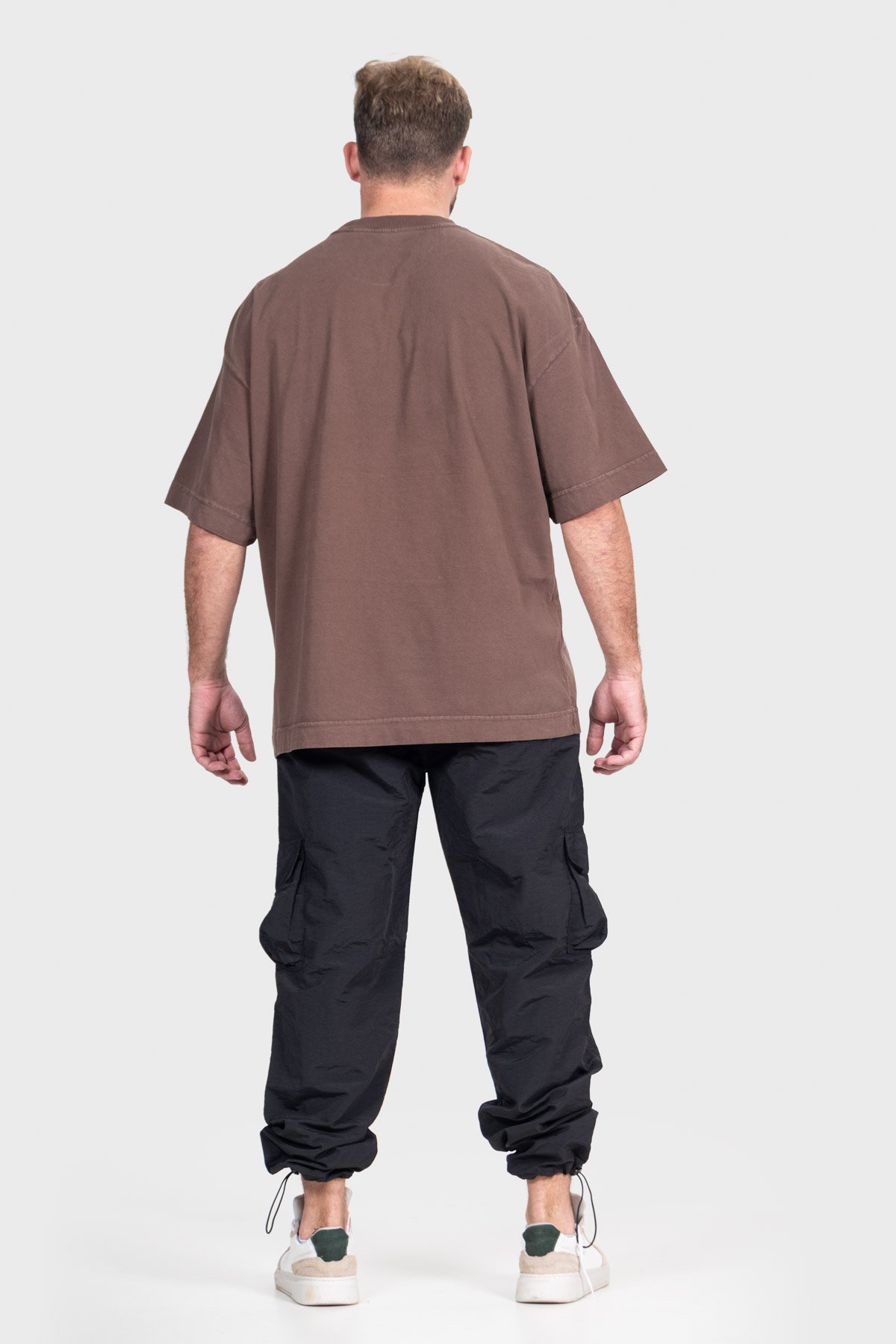 Camiseta Oversized Ample Básica | Marrom Brand Liso - Imagem 9