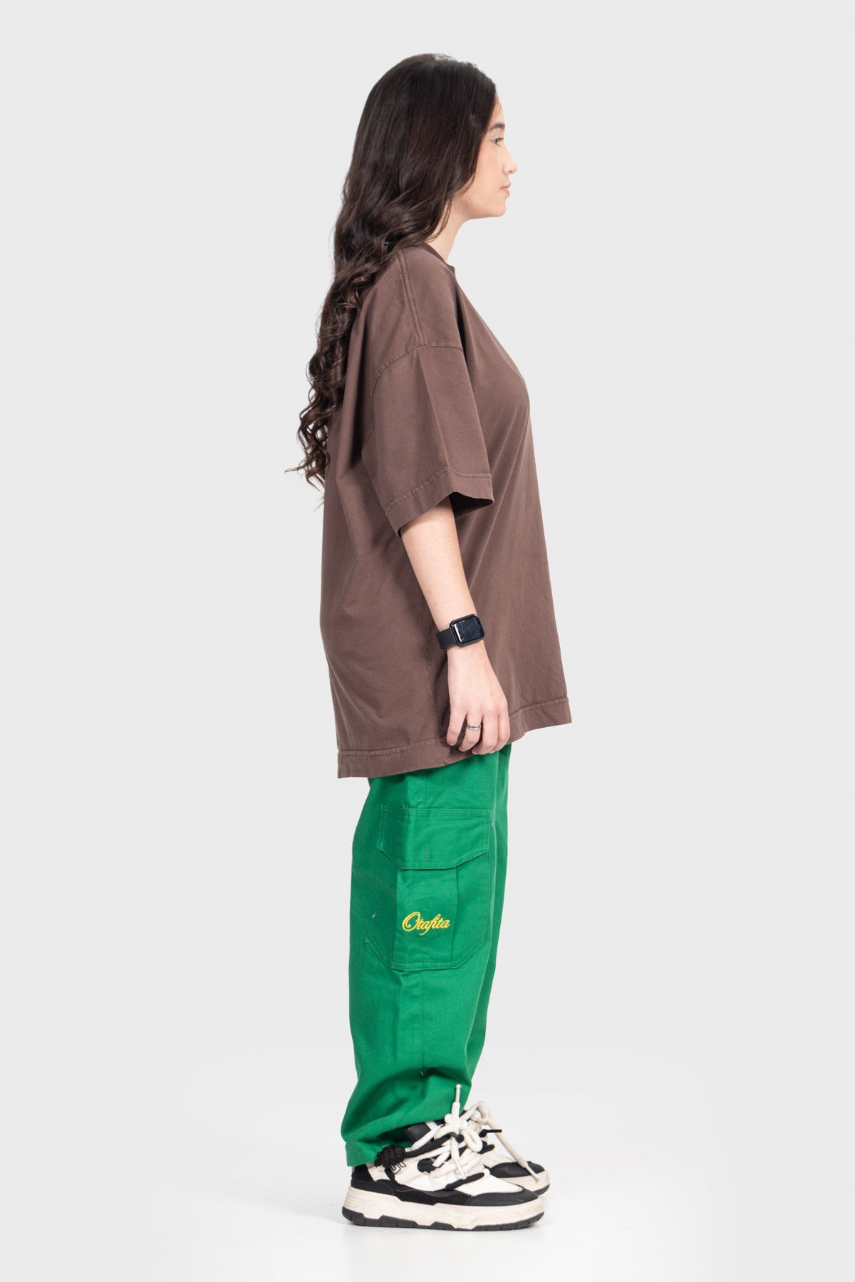 Camiseta Oversized Ample Básica | Marrom Brand Liso - Imagem 4