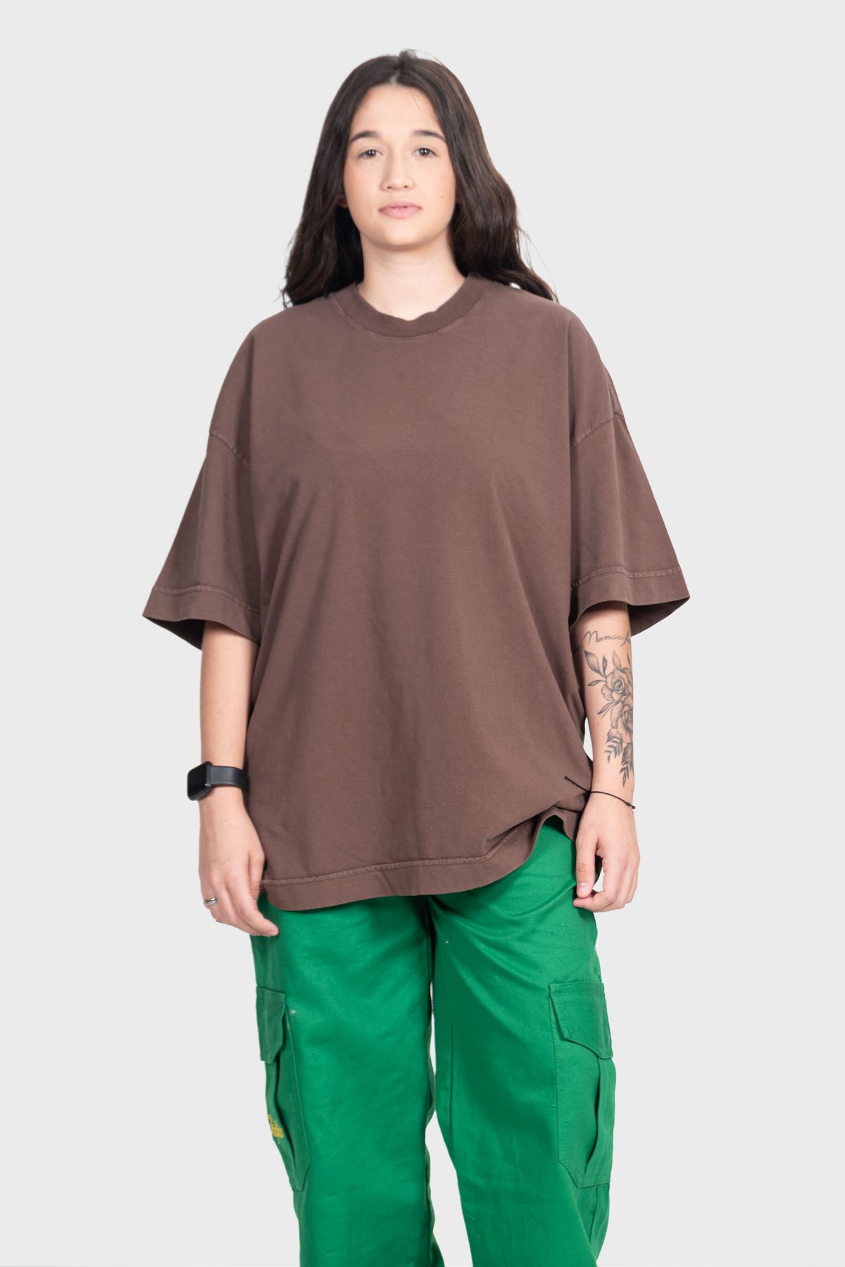 Camiseta Oversized Ample Básica | Marrom Brand Liso - Imagem 5
