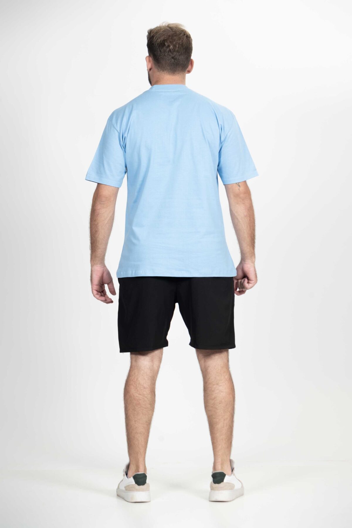 Bermuda shorts Dry-FIT Tech Comfort masculina preta, ideal para atividades esportivas e uso casual.