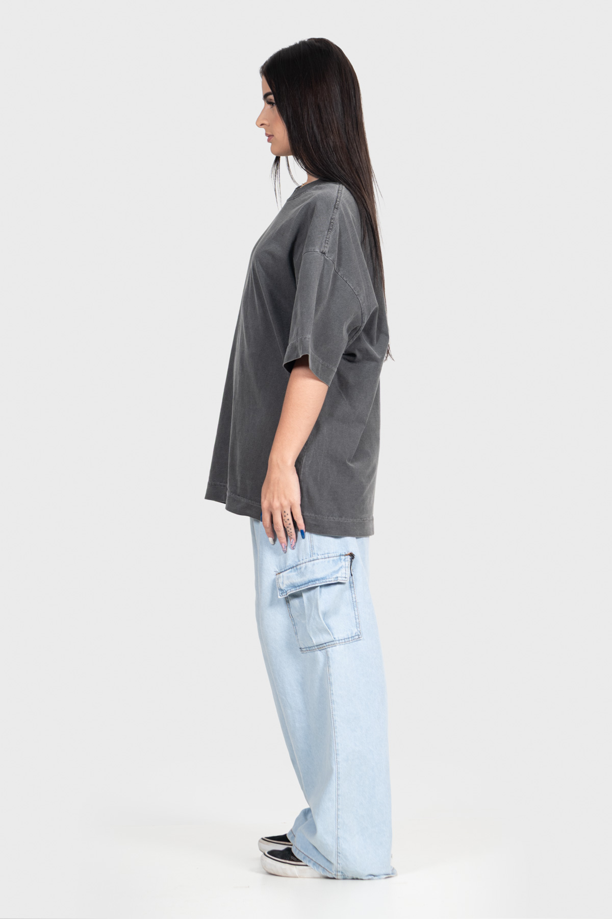 Camiseta Oversized Ample Básica | Chumbo Brand Liso