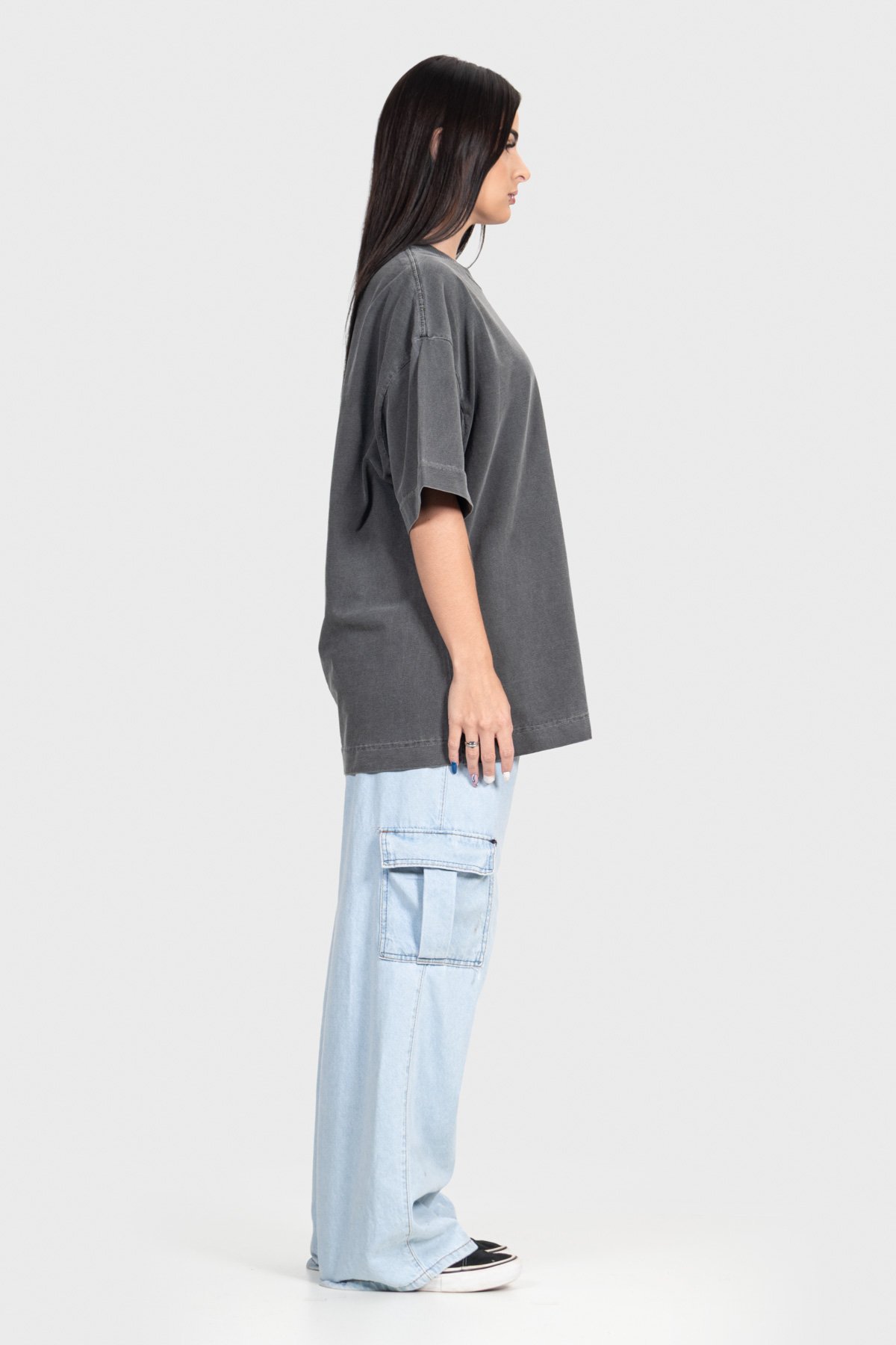 Camiseta Oversized Ample Básica | Chumbo Brand Liso - Imagem 4