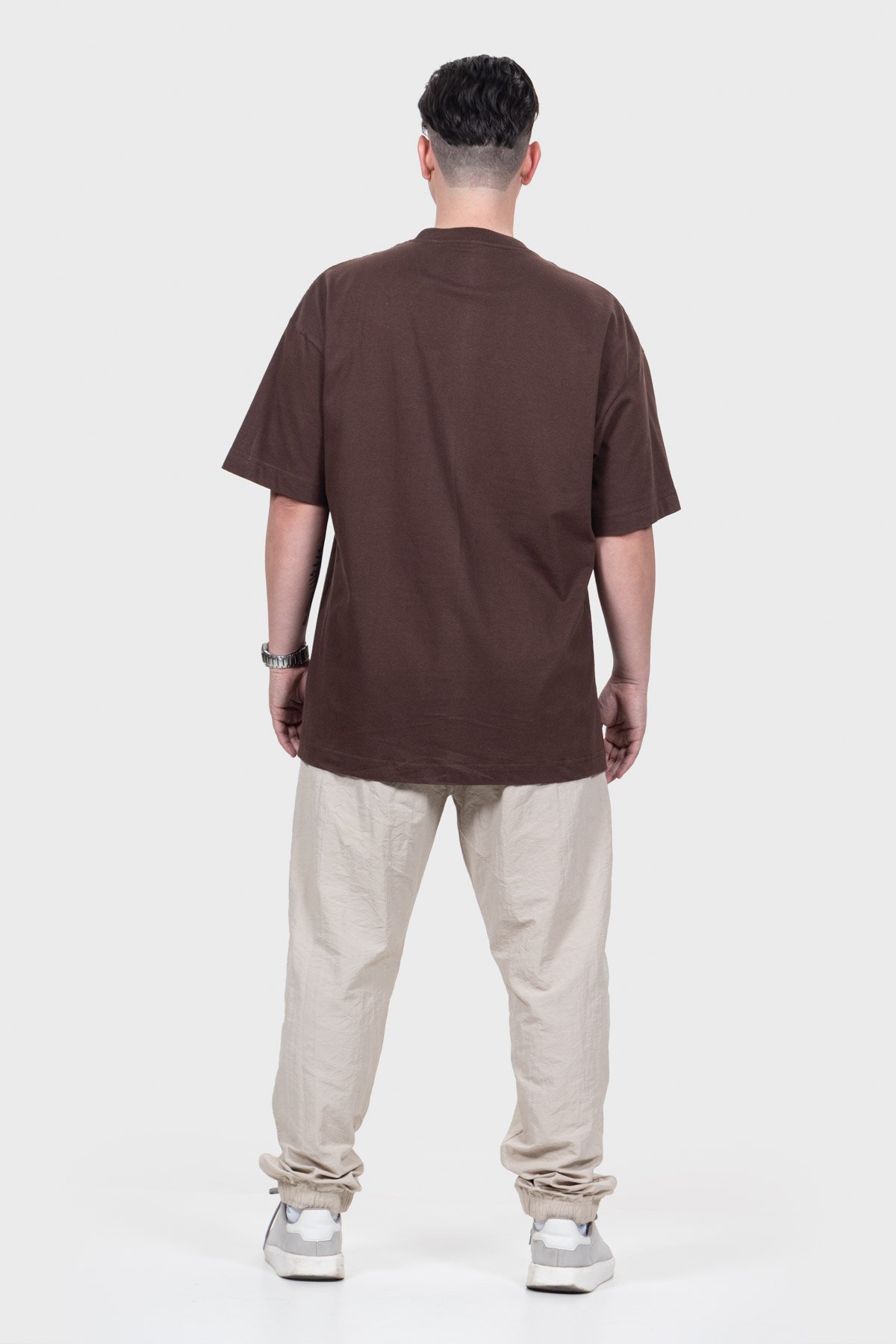 Camiseta Oversized Everyday Básica | Marrom Brand Liso - Imagem 3