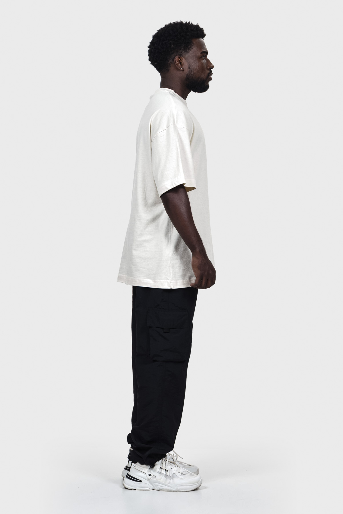 Camiseta Oversized Everyday Básica | Off White Brand Liso - Imagem 4