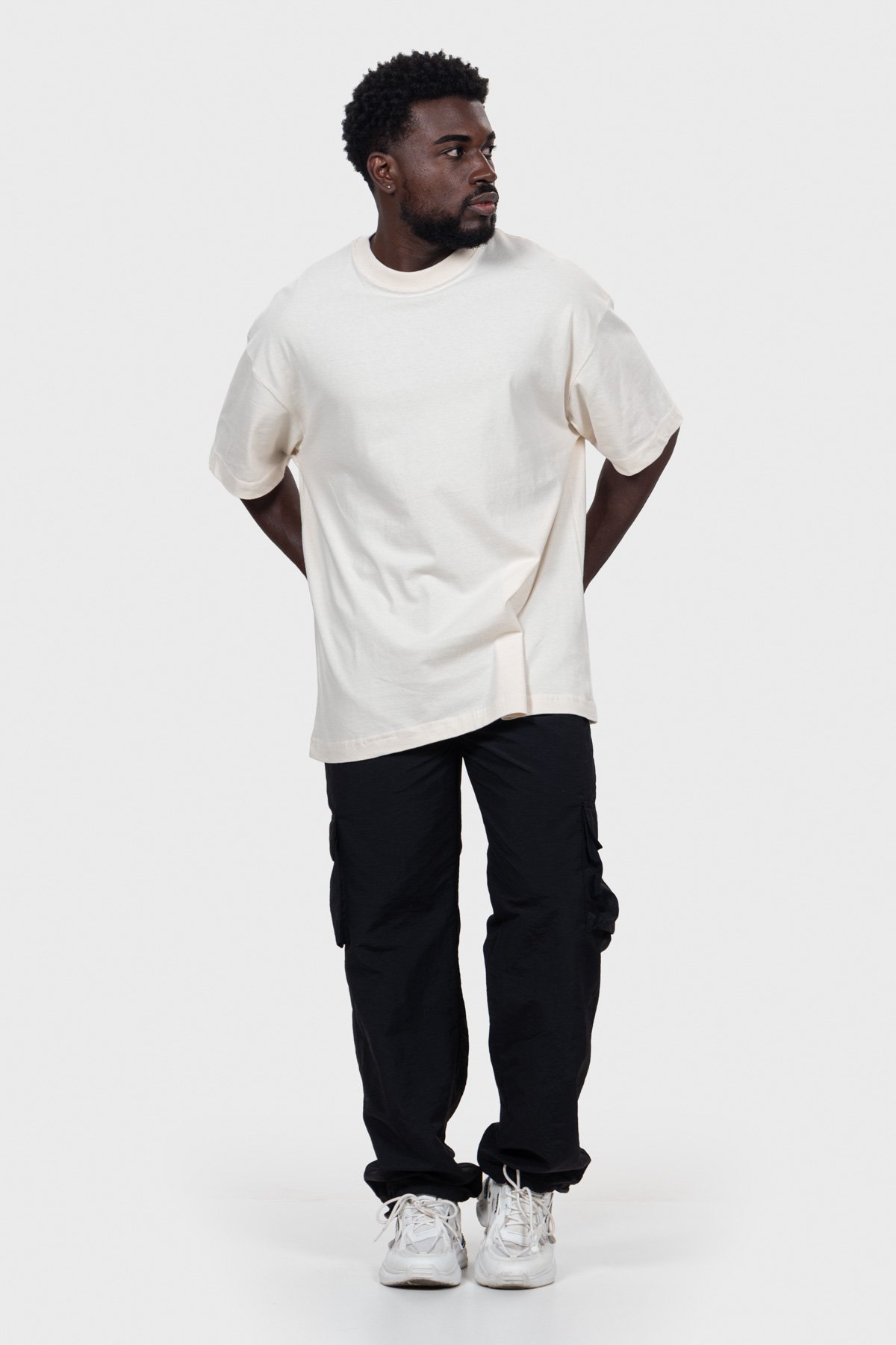 Camiseta Oversized Everyday Básica | Off White Brand Liso - Imagem 6