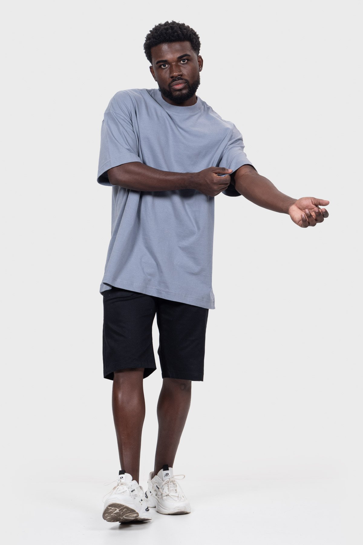 Camiseta Oversized Everyday Básica | Cinza Brand Liso - Imagem 5