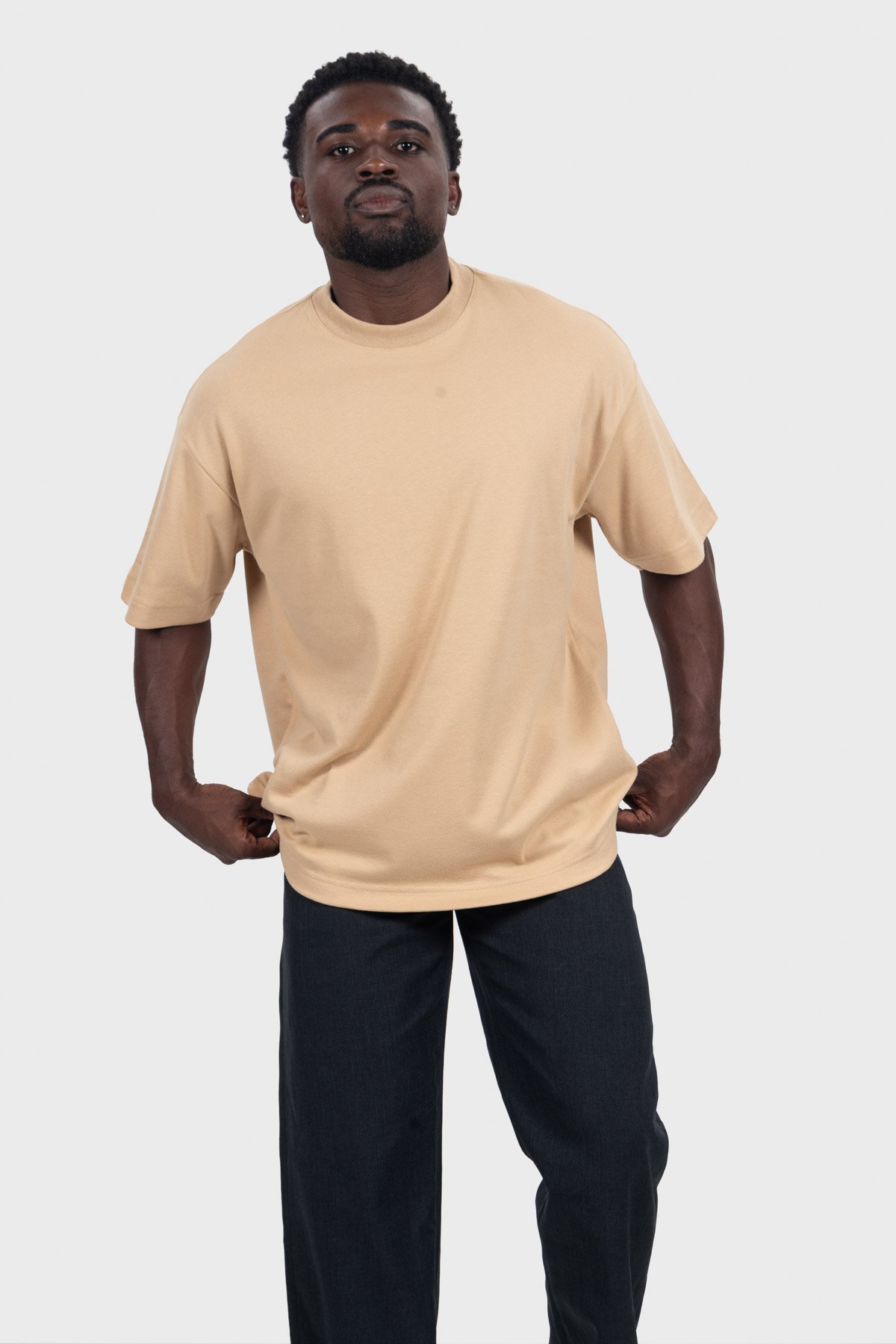 Camiseta Oversized Everyday Básica | Bege Camel Brand Liso - Imagem 5