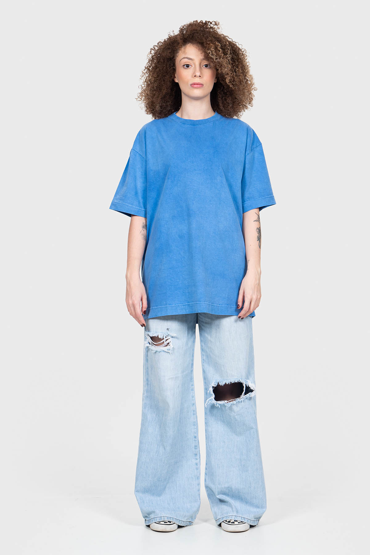 Oversized Burn Azul Estonado – 220g de presença, caimento largo, fio 20.1 e textura estonada.
